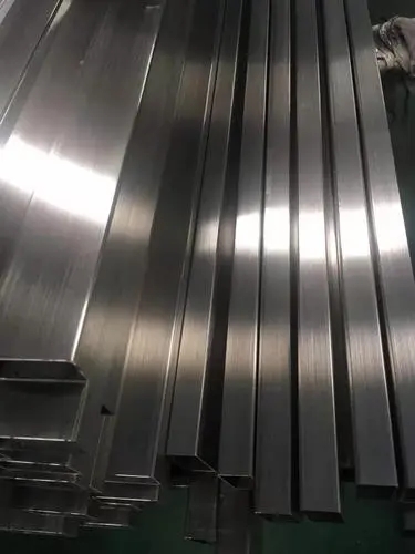 3758055039.jpg